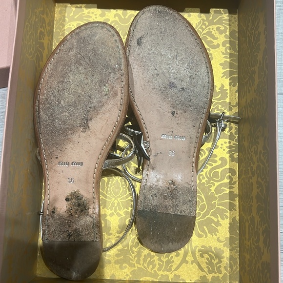 Miu Miu Embellished Star Leather Thong Sandals - Picture 3 of 4